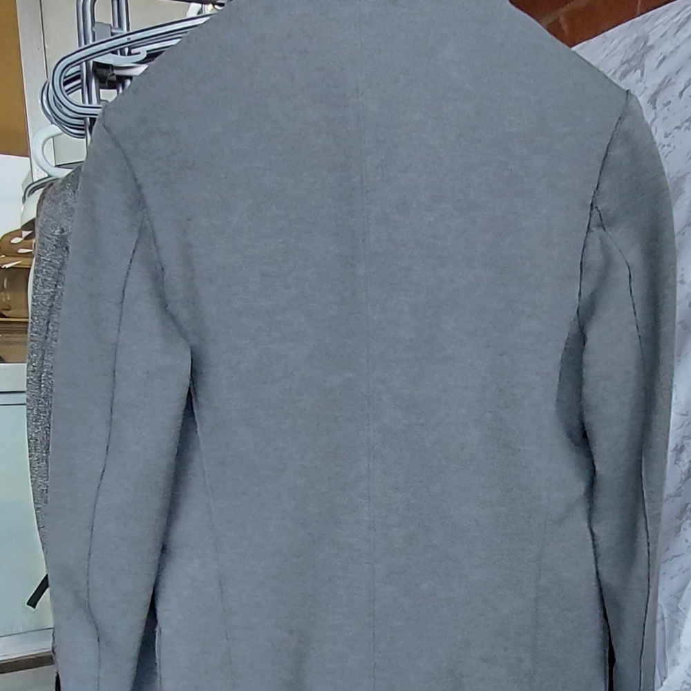 Blazer - Picture 2 of 2